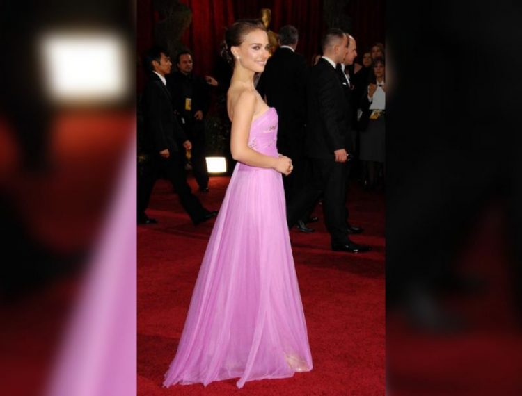 Невероятно красивые платья с красной дорожки "Оскара"