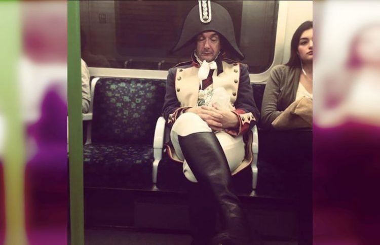 Кого только не встретишь в общественном транспорте: 30 забавных фото