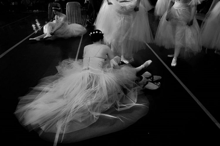 The Backstage of the Ballet: Honest Pics