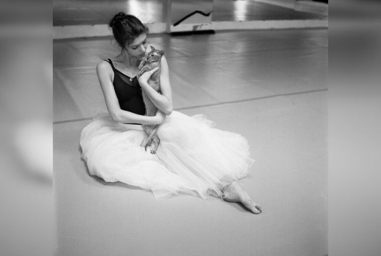 The Backstage of the Ballet: Honest Pics