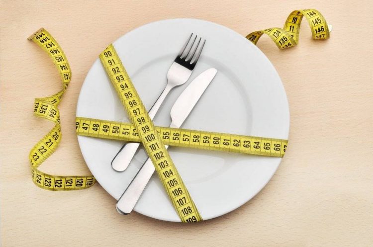Не стоит верить: распространенные мифы о похудении