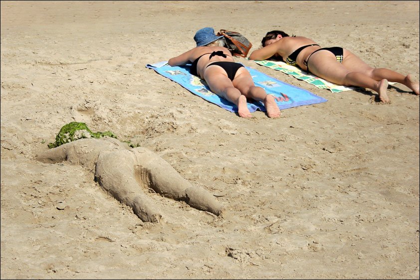 Beach Bloopers: Hilarious Moments in the Sun